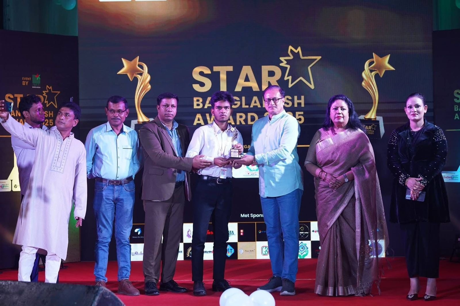 TeenX receiving Star Bangladesh Award 2025